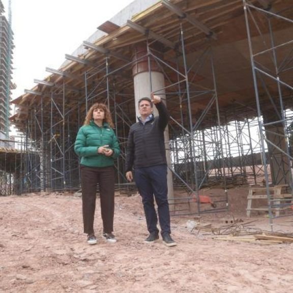 Avanza el puente de calle Jujuy del nuevo Acceso Norte: “Viene muy rápido”, destacaron Gaido y Pasqualini